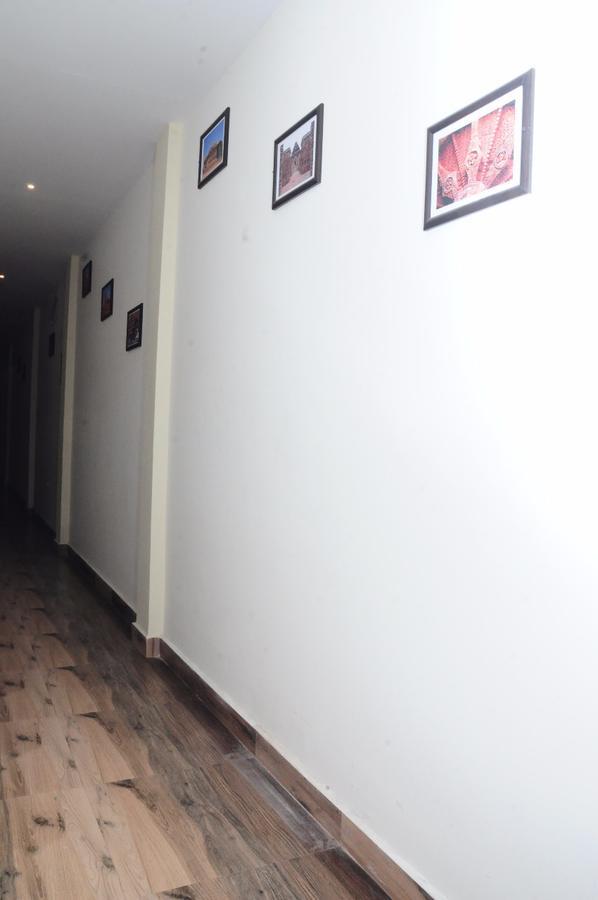 Sgs Residency Vila Tirupati Exterior foto