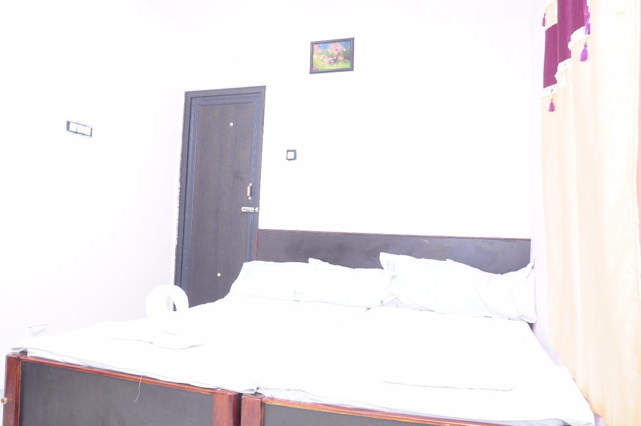 Sgs Residency Vila Tirupati Exterior foto